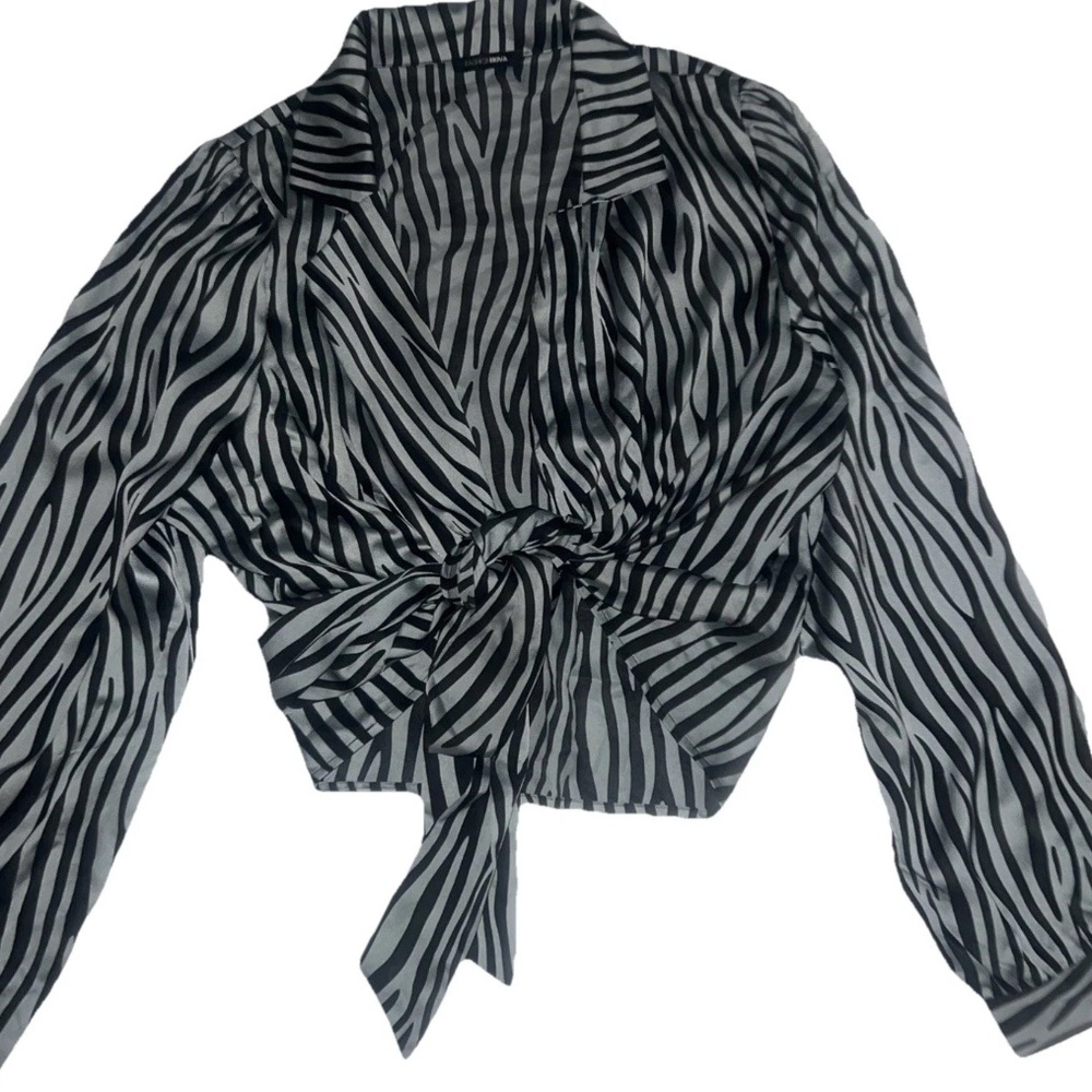 Black Item - image 8